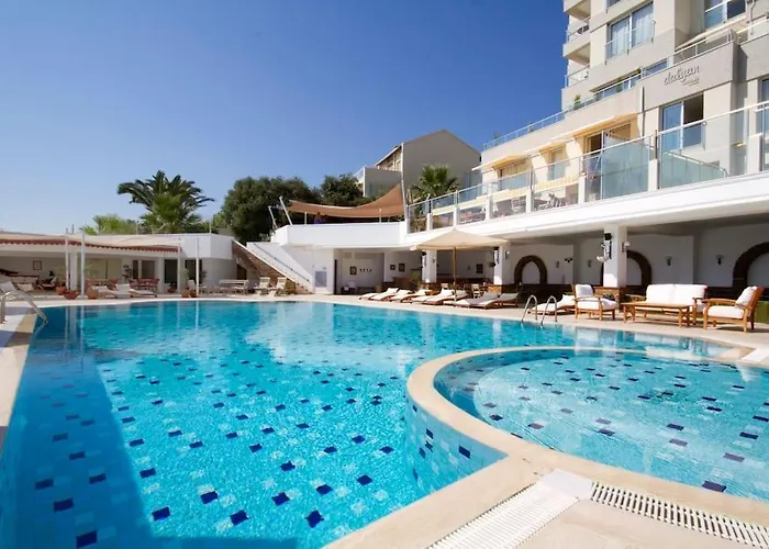 Ξενοδοχείο με διαμερίσματα Dalyan & 4*